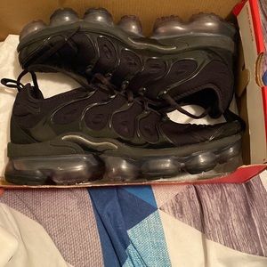 Women’s Vapormax Plus